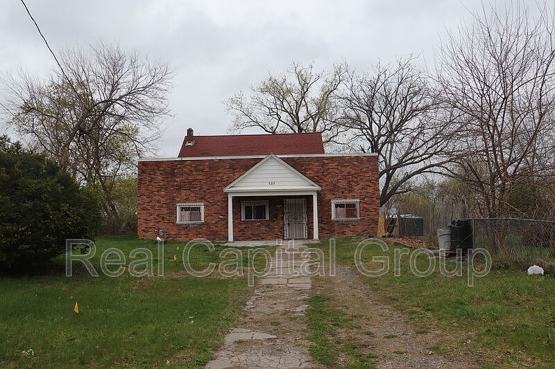 1st image of 524 Summit Ave