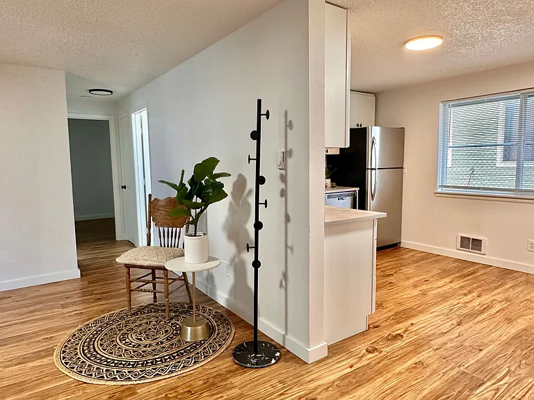 Parkview Apartments — Photo 5