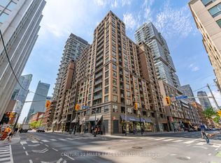 140 Simcoe St #PENTHOUSE 12, Toronto, ON M5H4E9
