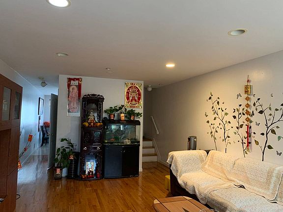 4th image of 341 Union Ave