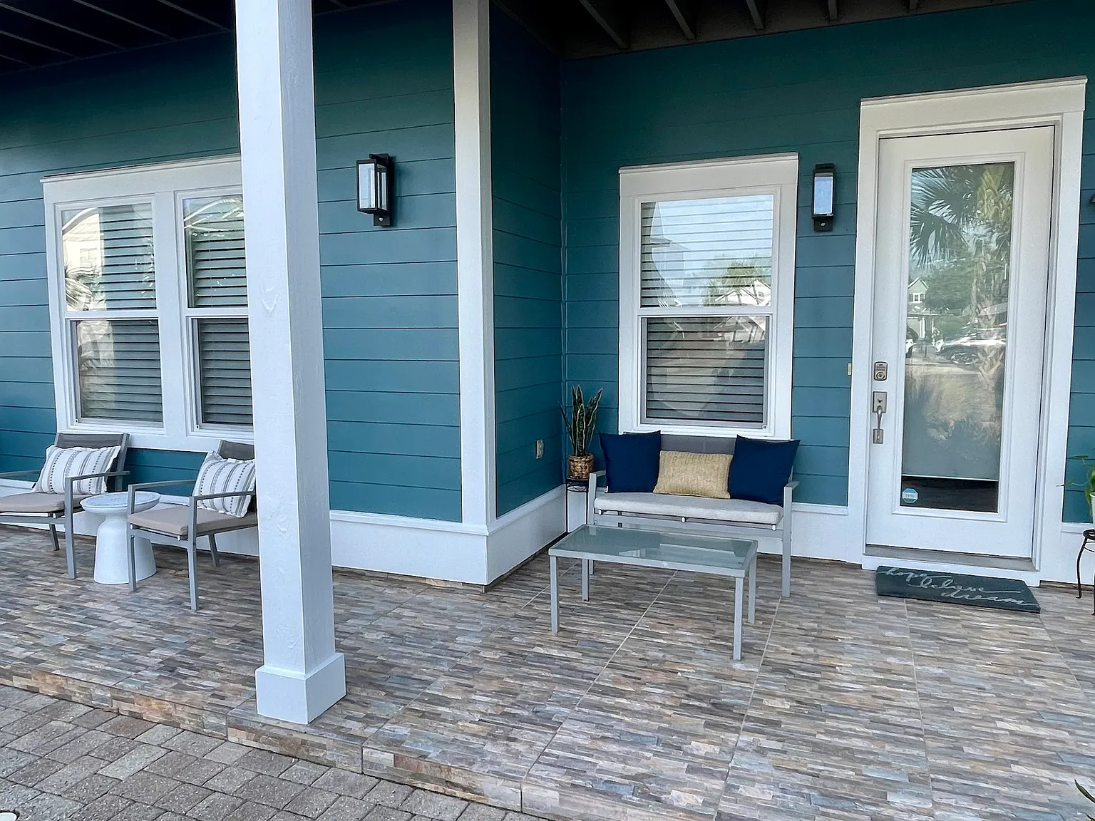 4 bed, 4.5 bath, 1912 sqft, $4,700 — Photo 2