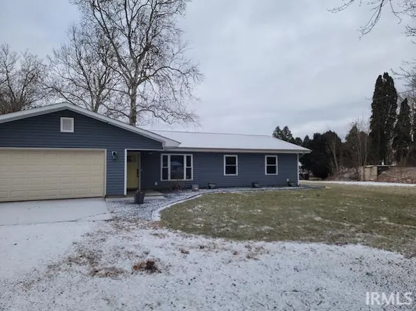 14 Ems B9 Ln, Pierceton, IN 46562