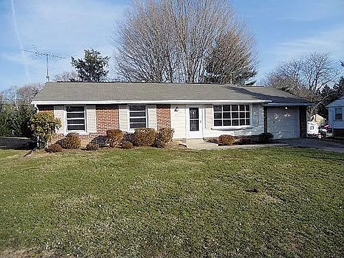 127 Whitney Rd photo 1