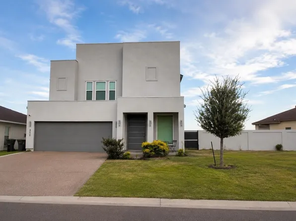 711 Solaz Dr, Laredo, TX 78045