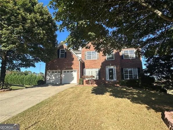 222 Black Birch Pass, Lilburn, GA 30047