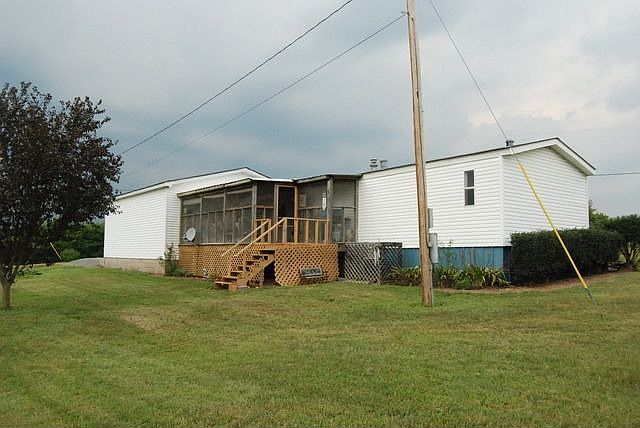 2nd image of 2915 Mitchell Weaver Rd