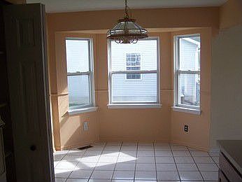 3rd image of 6052 Hedgerow Cir