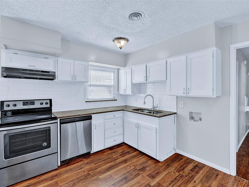 1st image of 4208 Huckleberry Cir