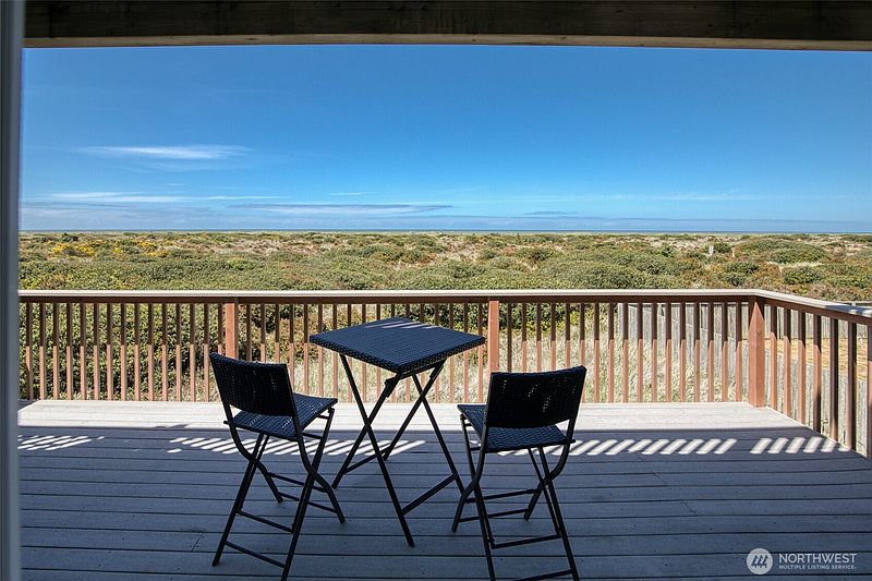 3rd image of 1003 S Sand Dune Avenue SW #C