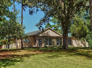 570 Old Post Rd S, Livingston, TX 77351