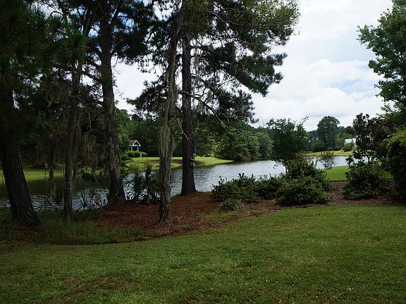 5th image of 1465 Gleasons Landing Dr