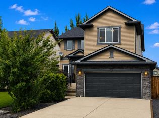 109 S Seagreen Link, Chestermere, AB T1X0E7