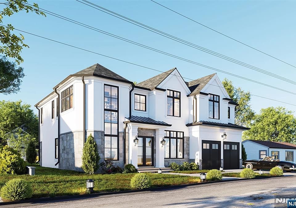 2nd image of 324 Ross Rd