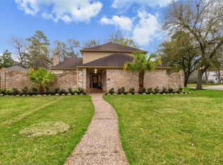 15702 Winding Moss Dr, Houston, TX 77068