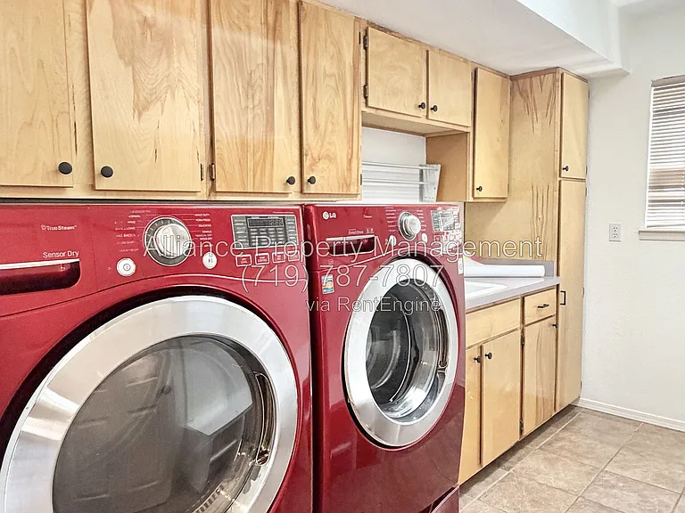 1755 Smoke Ridge Dr — Photo 15