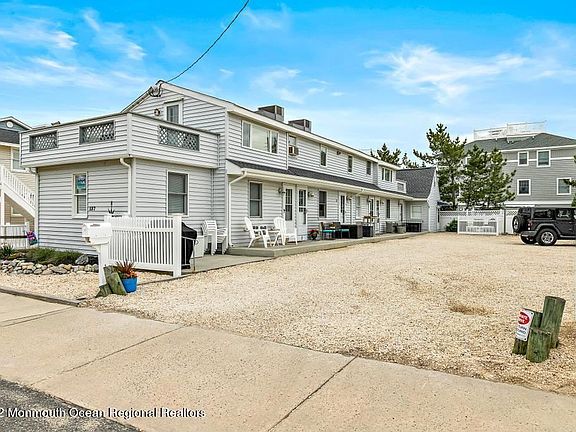 2nd image of 137 E Maryland Ave #2