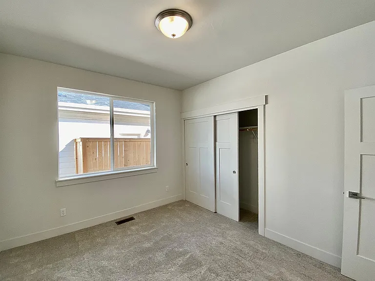 1604 Wyatt Earp Ct — Photo 24