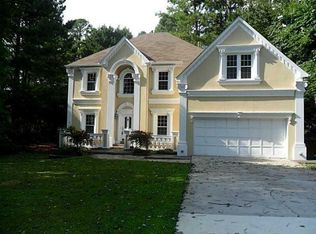 435 Falcon Creek Dr, Suwanee, GA 30024