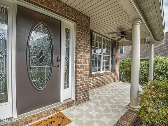2nd image of 311 Glenshire Ln