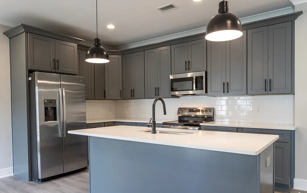 1530 East Pointe Blvd NE - 102 — Photo 3