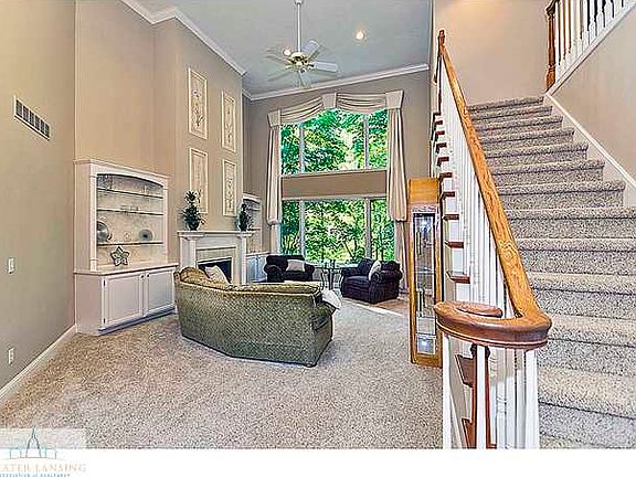 3rd image of 4075 Breakwater Dr