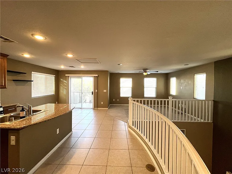 8154 Sandy Slope Ct — Photo 5