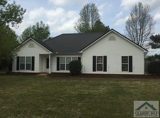 290 Shannons Place Dr, Comer, GA 30629