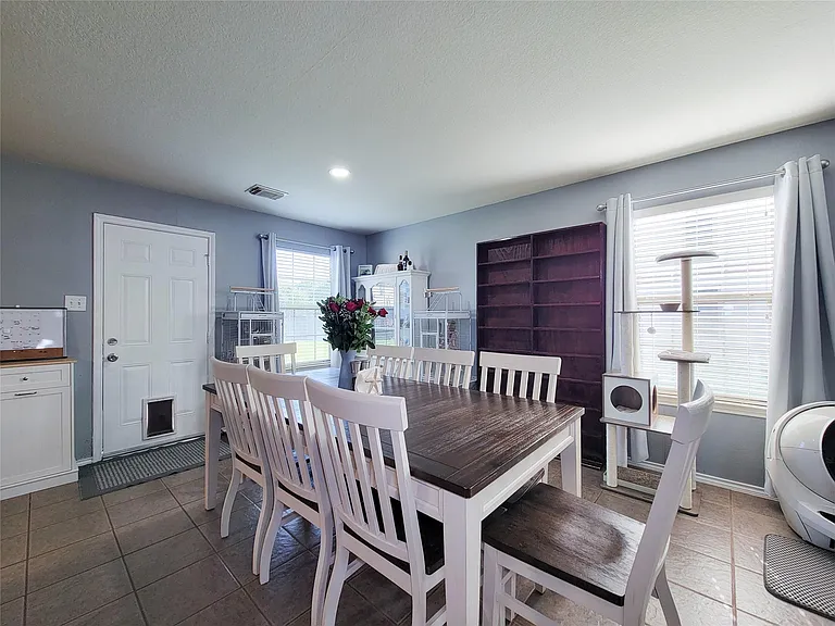 18235 Valebluff Ln — Photo 8