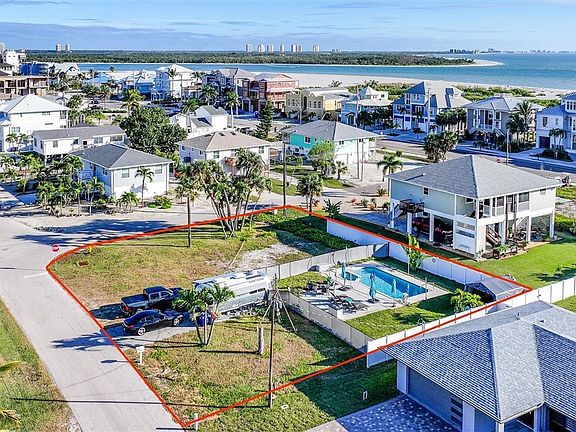 3rd image of 7950 Buccaneer Dr