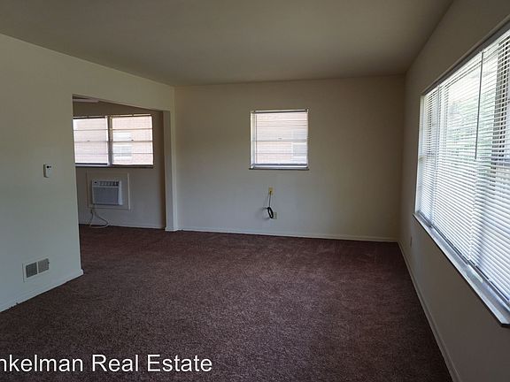 4th image of 3106 Grand Ave