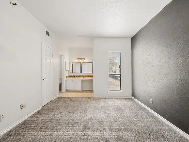3105 San Jacinto St #220 — Photo 27