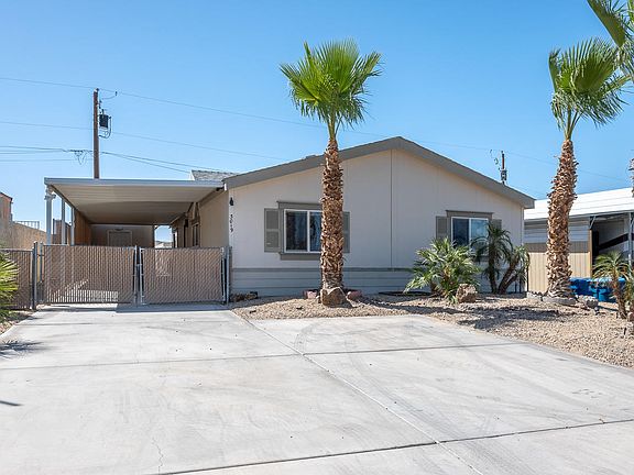 2nd image of 3019 Lake Dr