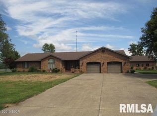 1154 Schwartz Rd, Centralia, IL 62801