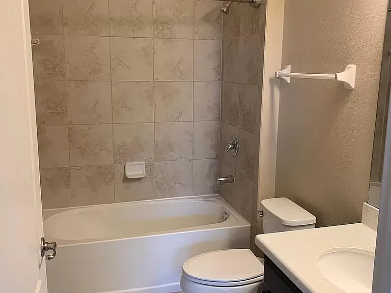 15191 Newtonia St — Photo 7