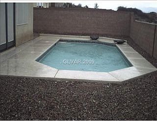 2nd image of 6604 Black Oaks St
