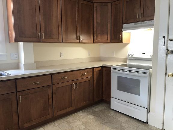 2nd image of 47-49 Nichols St #47-49