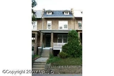 4527 Iowa Ave NW photo 1
