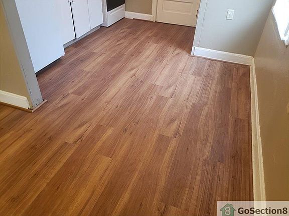 3rd image of 3625 Charles St #3625