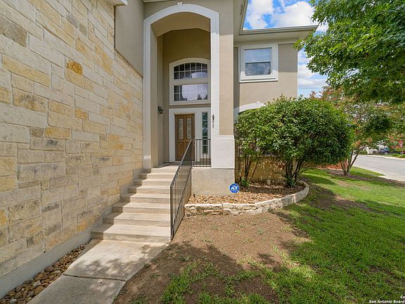 3rd image of 26002 MEADOWLARK BAY