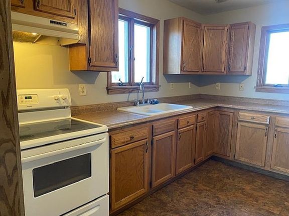 5th image of 215 S Hennepin Ave