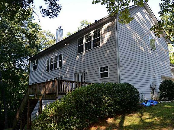 3rd image of 701 Crooked Creek Dr