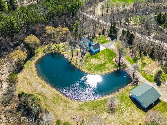 3rd image of 3420 Merwin Rd