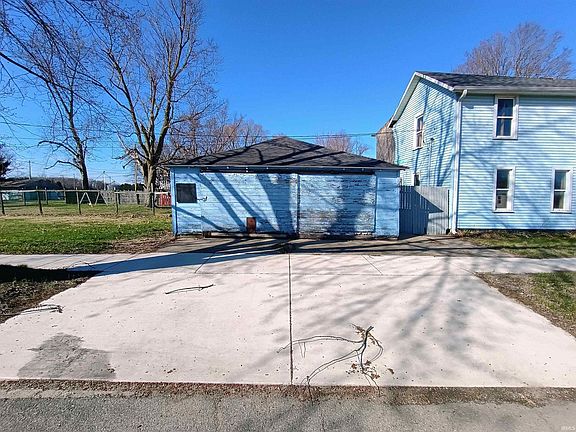 4th image of 328 Jay St