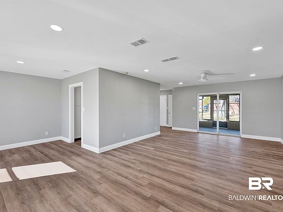 5th image of 83 Fincher Ln