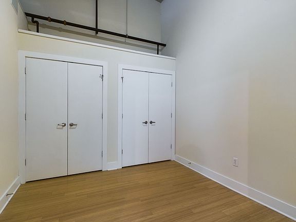 3rd image of 815 Perry St APT 222