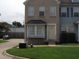 5554 Yucca Ln, Louisville, KY 40258