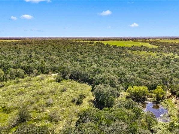 6625 N Old Smithville Rd, Smithville, TX 78957