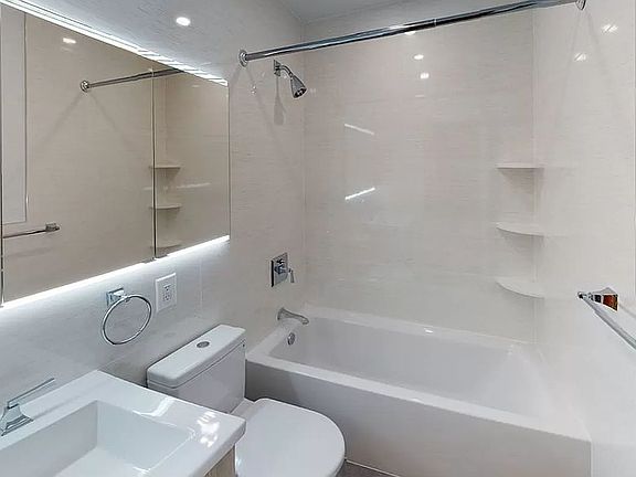 5th image of 50 Prince St APT 6H