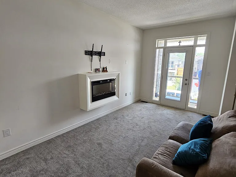 267 Great Falls Blvd — Photo 10