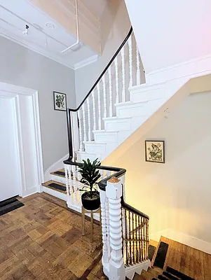 Rented by Manhattan Spaces | media 16